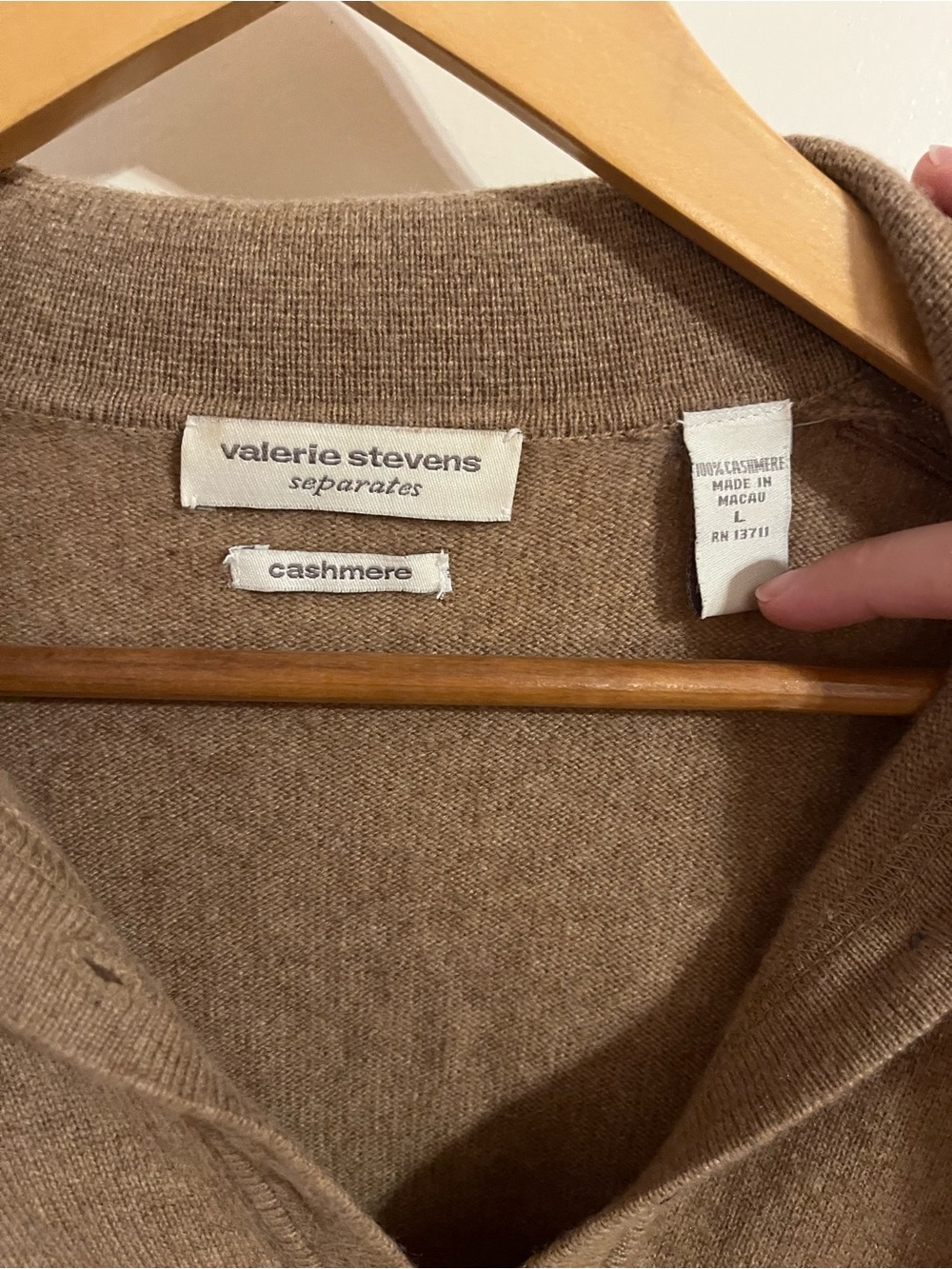 Valerie Stevens Brown Cashmere Button-Front Collared Cardigan - Picture 3 of 9